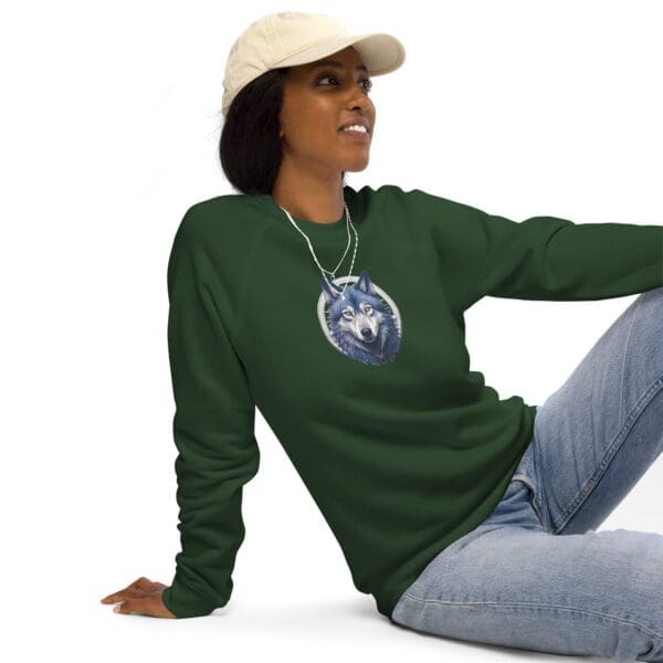 Siberian Wolf Unisex organic raglan sweatshirt - Image 4